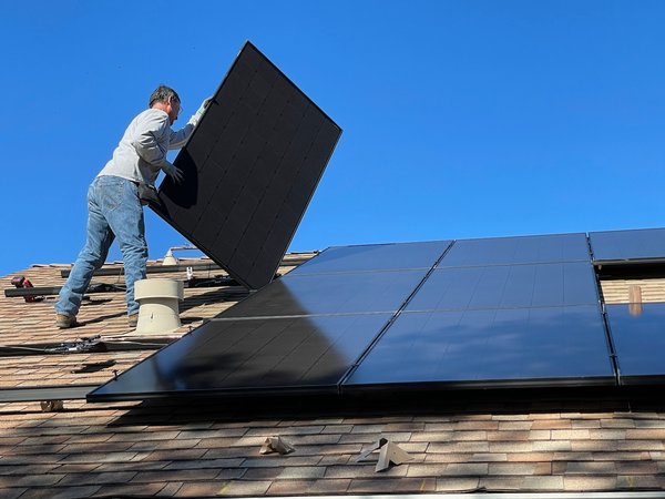 Comment produire sa propre énergie verte chez soi ?