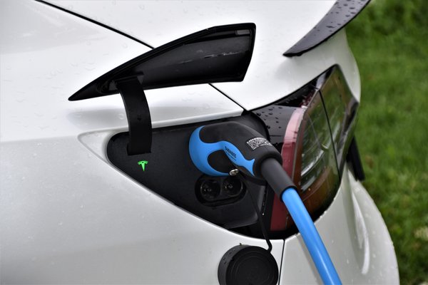 Quels sont les avantages et les inconvénients des véhicules électriques ?
