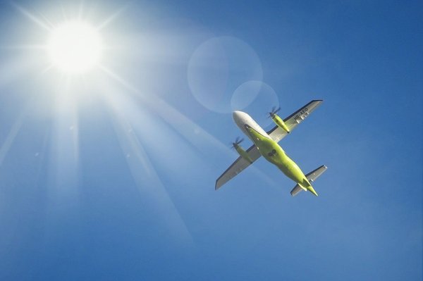 Avion à énergie solaire